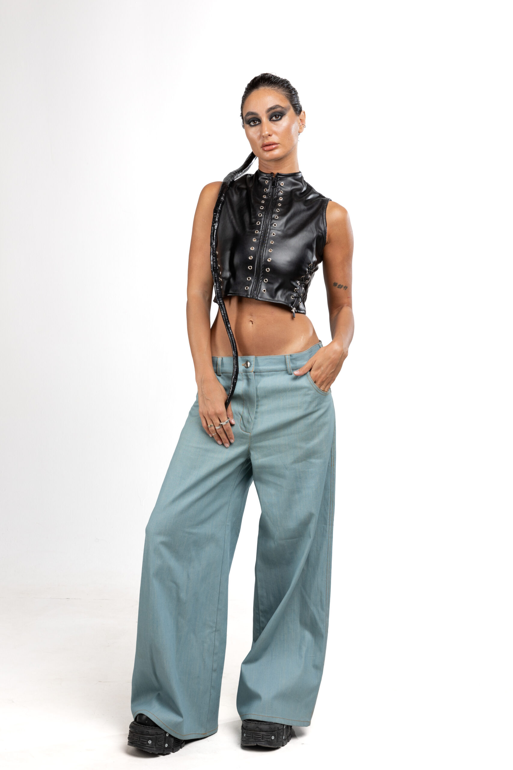 Trinity Vest - Image 5
