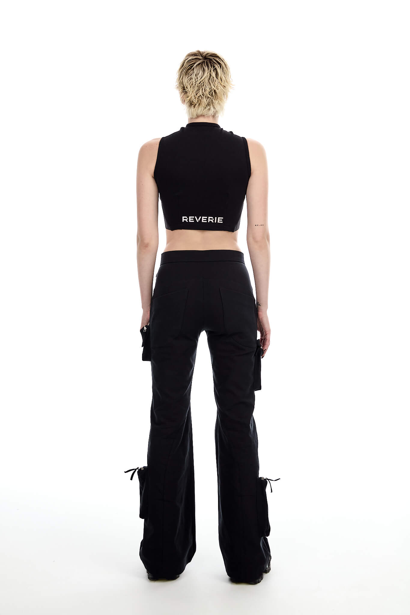 Circe Low Rise Y2K Cargo Pants - Image 4
